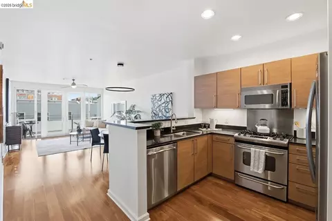 Kitchen - 200 2nd St #403, Oakland, CA 94607 photo 1 of 4