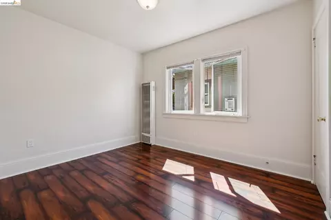 Bedroom - 1152-1156 Francisco St, Berkeley, CA 94702 photo 7 of 13