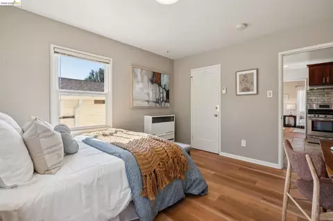 Bedroom - 1152-1156 Francisco St, Berkeley, CA 94702 photo 13 of 13