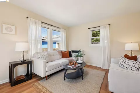 Living - 1152-1156 Francisco St, Berkeley, CA 94702 photo 4 of 5