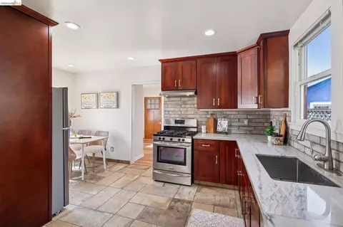 Kitchen - 1152-1156 Francisco St, Berkeley, CA 94702 photo 8 of 8