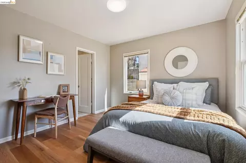 Bedroom - 1152-1156 Francisco St, Berkeley, CA 94702 photo 12 of 13