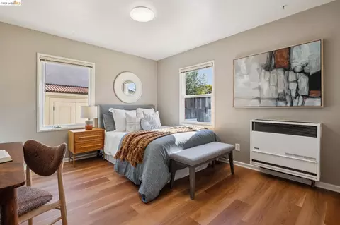 Bedroom - 1152-1156 Francisco St, Berkeley, CA 94702 photo 11 of 13