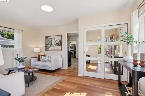 Entry Way - 1152-1156 Francisco St, Berkeley, CA 94702 photo 1 of 1