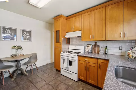 Kitchen - 1152 Francisco St, Berkeley, CA 94702 photo 3 of 9