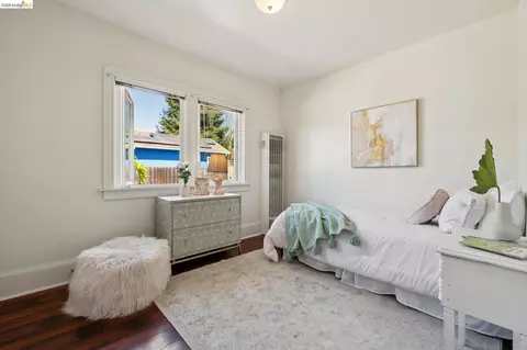 Bedroom - 1152 Francisco St, Berkeley, CA 94702 photo 1 of 13