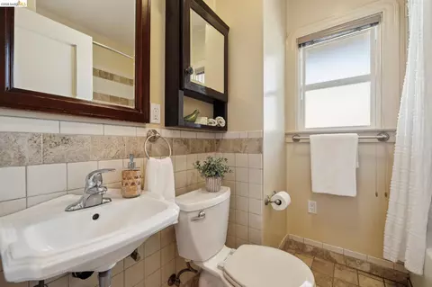 Bath - 1152 Francisco St, Berkeley, CA 94702 photo 1 of 6