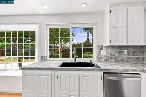 Kitchen - 4672 Cope Ct, Pleasanton, CA 94566 photo 2 of 3
