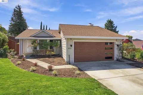 Exterior - 1057 Topsail Dr, Vallejo, CA 94591 photo 4 of 11
