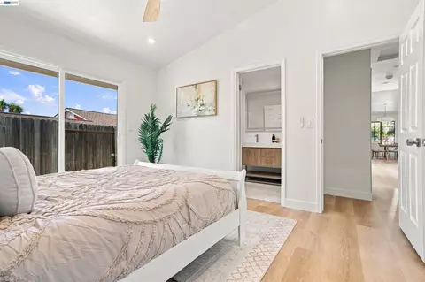 Bedroom - 1057 Topsail Dr, Vallejo, CA 94591 photo 11 of 11