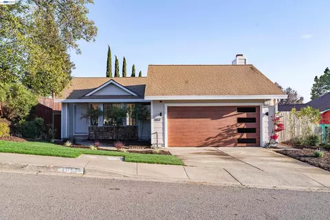 Exterior - 1057 Topsail Dr, Vallejo, CA 94591 photo 2 of 11