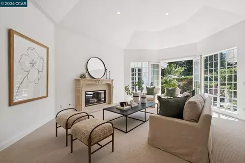 Living - 2 Reliez Manor Ct, Lafayette, CA 94549 photo 1 of 4