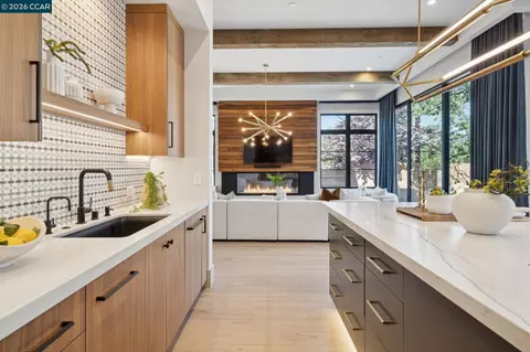Kitchen - 3647 Happy Valley Rd, Lafayette, CA 94549 photo 3 of 4