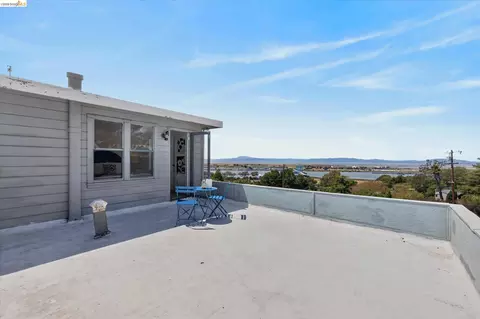 View/Area - 136 Craven St, Vallejo, CA 94590 photo 3 of 3