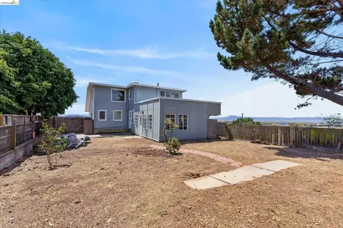 Exterior - 136 Craven St, Vallejo, CA 94590 photo 1 of 6