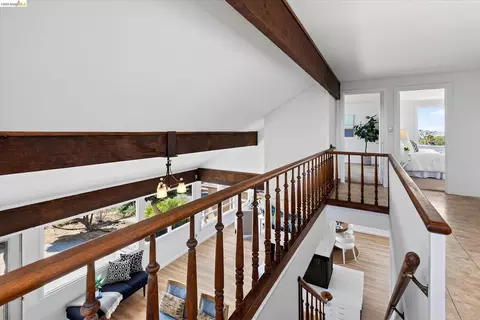 Entry Way - 136 Craven St, Vallejo, CA 94590 photo 1 of 1