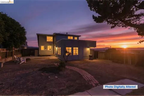 Exterior - 136 Craven St, Vallejo, CA 94590 photo 6 of 6