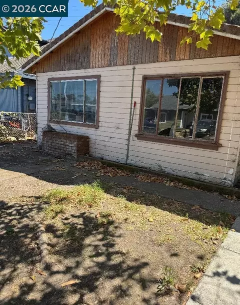 520 Harrison Dr, Richmond, CA 94806 photo 4