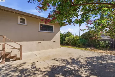 Exterior - 1243 Temple Dr, Pacheco, CA 94553 photo 4 of 8