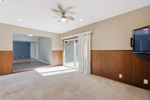 Living - 1243 Temple Dr, Pacheco, CA 94553 photo 5 of 6