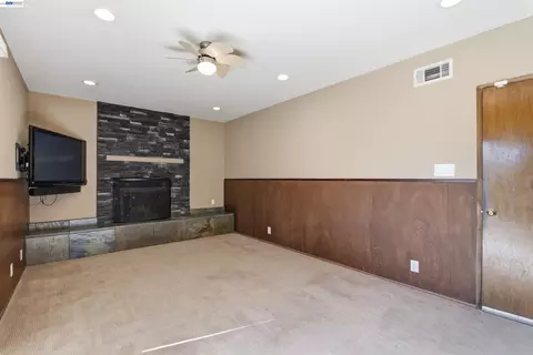 Living - 1243 Temple Dr, Pacheco, CA 94553 photo 6 of 6