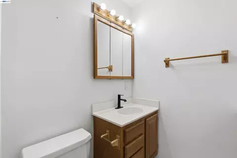 Bath - 1243 Temple Dr, Pacheco, CA 94553 photo 1 of 3