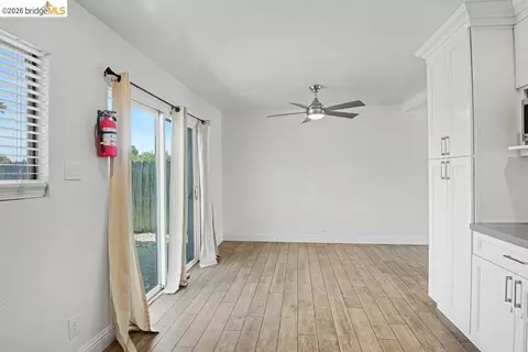 Dining - 828 Grant St, Vallejo, CA 94590 photo 1 of 1