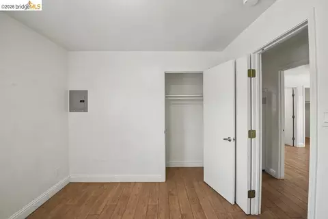 Bedroom - 828 Grant St, Vallejo, CA 94590 photo 4 of 17
