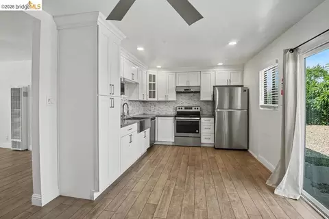 Kitchen - 828 Grant St, Vallejo, CA 94590 photo 1 of 4