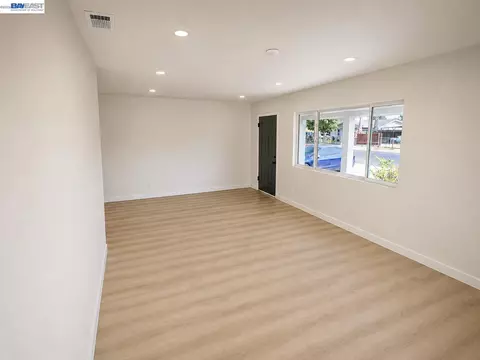 Living - 201 Barozzi Ave, Modesto, CA 95351 photo 3 of 3