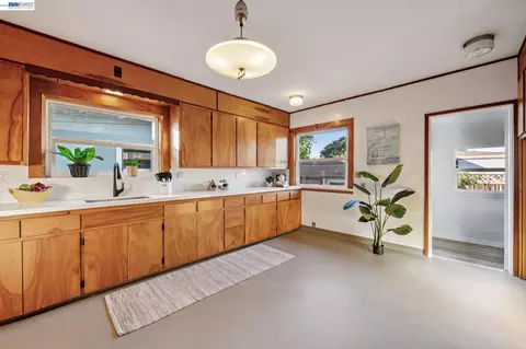 Kitchen - 2515 Noble Ave, Alameda, CA 94501 photo 1 of 3