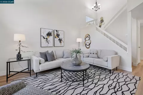 Living - 4966 Bayleaf Ct, Martinez, CA 94553 photo 3 of 4