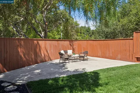 Exterior - 4966 Bayleaf Ct, Martinez, CA 94553 photo 6 of 11