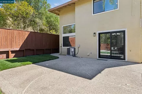 Exterior - 4966 Bayleaf Ct, Martinez, CA 94553 photo 4 of 11