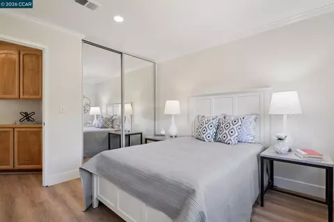 Bedroom - 4966 Bayleaf Ct, Martinez, CA 94553 photo 7 of 7
