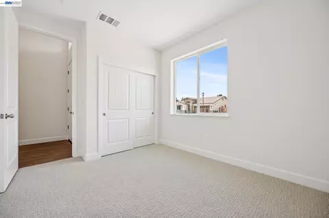 Bedroom - 291 Colfax Ln, Oakley, CA 94561 photo 5 of 9