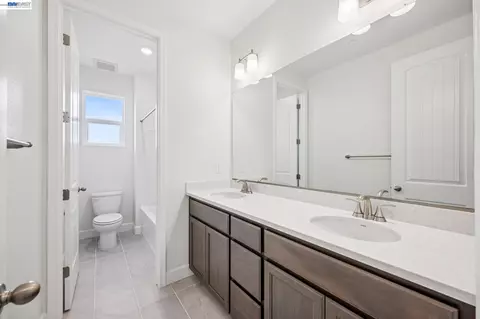 Entry Way - 291 Colfax Ln, Oakley, CA 94561 photo 9 of 10