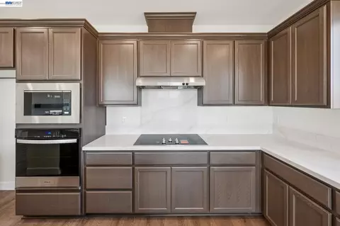 Kitchen - 291 Colfax Ln, Oakley, CA 94561 photo 5 of 5