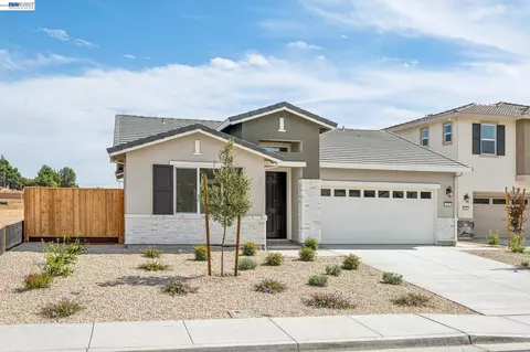 Exterior - 291 Colfax Ln, Oakley, CA 94561 photo 3 of 10