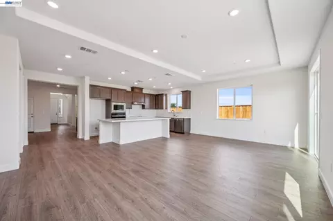 Living - 291 Colfax Ln, Oakley, CA 94561 photo 14 of 14