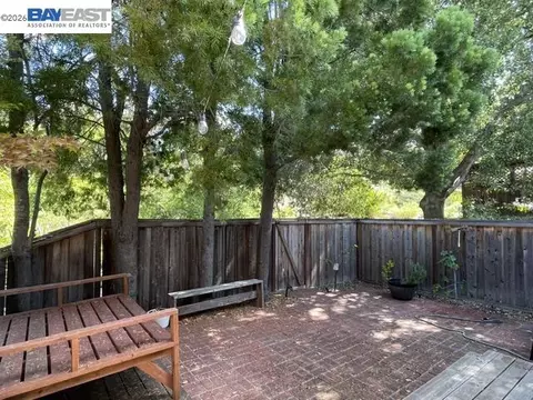 1934 Beacon Ridge Ct, Walnut Creek, CA 94597