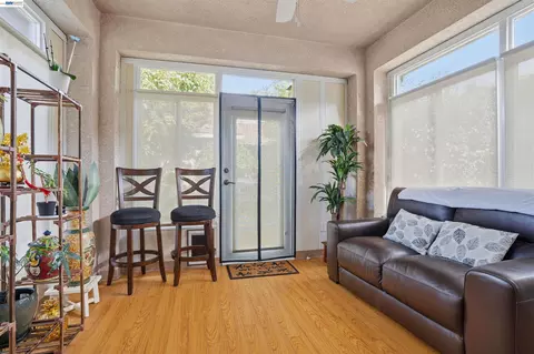 2336 Shadow Berry Dr, Manteca, CA 95336 photo 6