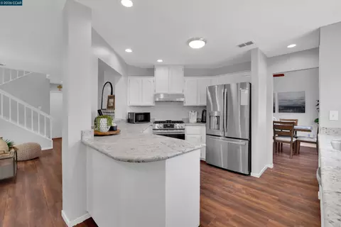 Kitchen - 400 Devon Ct, Oakley, CA 94561 photo 3 of 4