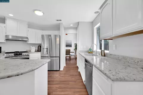 Kitchen - 400 Devon Ct, Oakley, CA 94561 photo 2 of 4