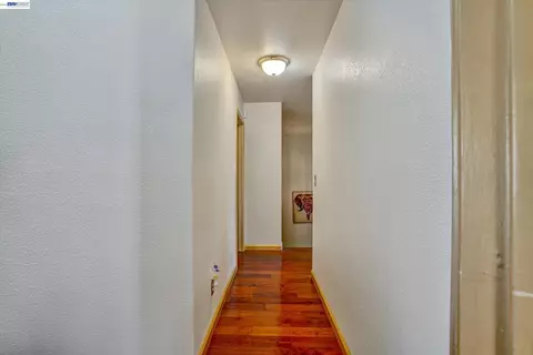 Entry Way - 2257 Octavia Ct, Tracy, CA 95377 photo 3 of 5