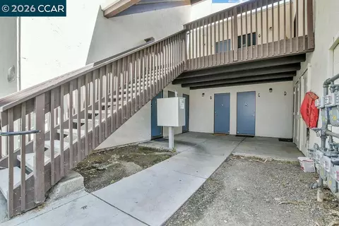 Exterior - 1660 Laguna St #B, Concord, CA 94520 photo 8 of 8