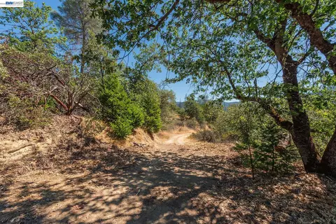 320 Lakeview Ter, Lewiston, CA 96052 photo 19