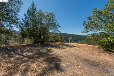 320 Lakeview Ter, Lewiston, CA 96052 photo 23