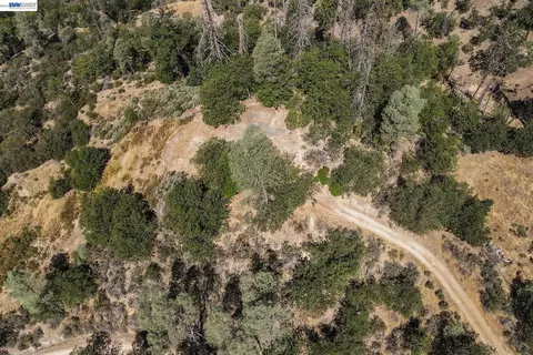 320 Lakeview Ter, Lewiston, CA 96052 photo 7