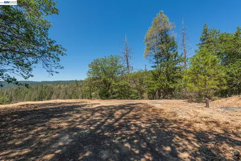 320 Lakeview Ter, Lewiston, CA 96052 photo 20